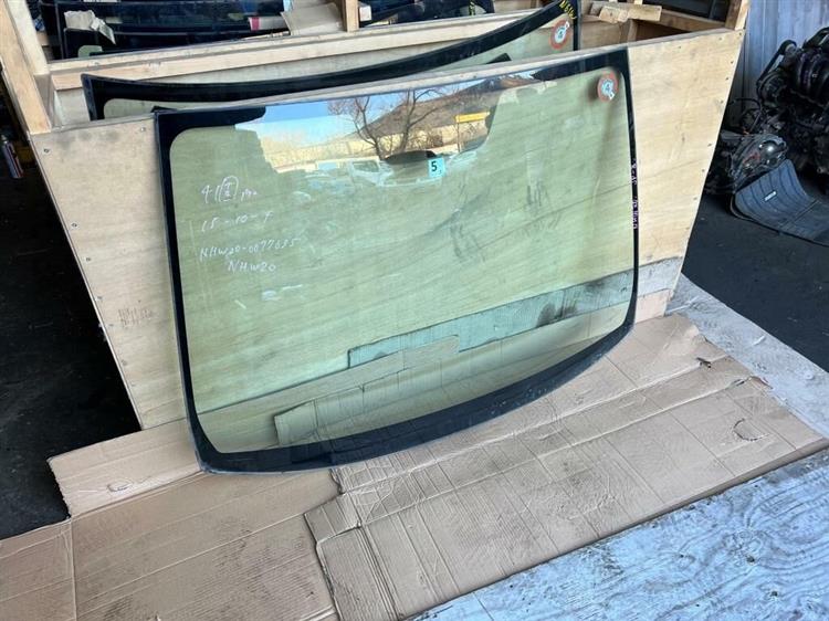 Лобовое стекло Тойота Приус в Нижневартовске 236521