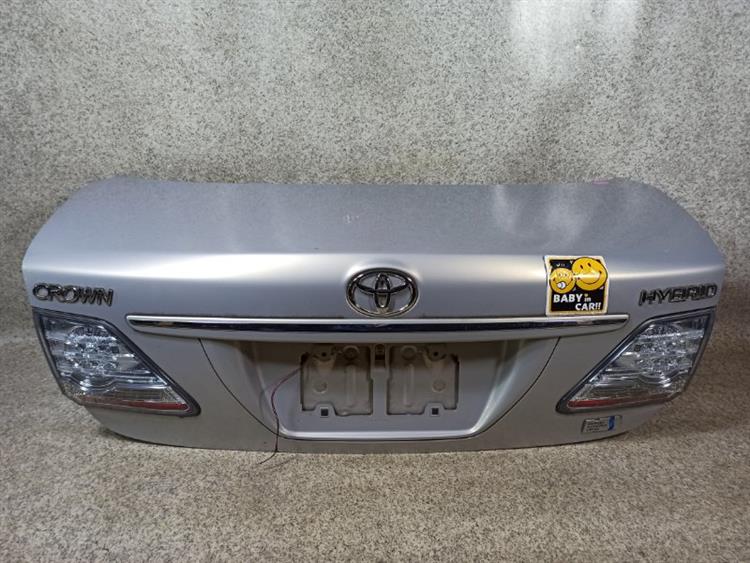 Крышка багажника Тойота Краун в Нижневартовске 247172