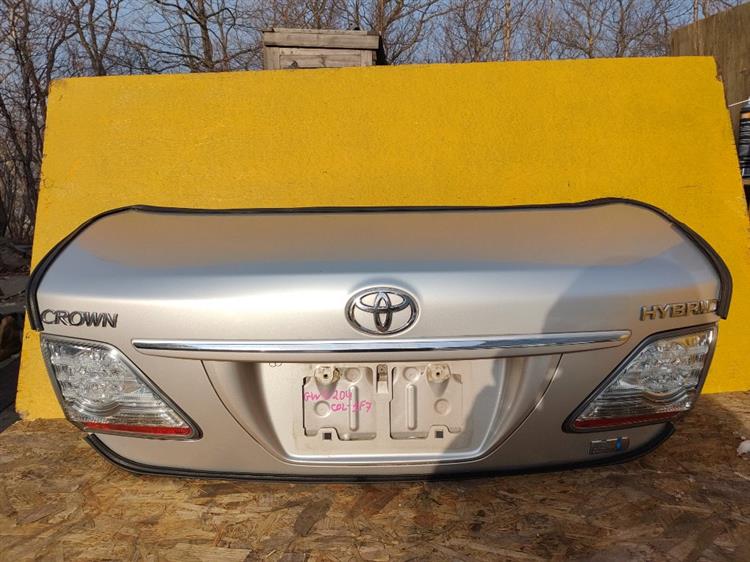 Крышка багажника Тойота Краун в Нижневартовске 50774