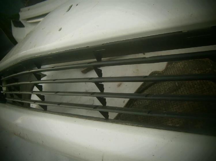 Решетка радиатора Тойота Приус в Нижневартовске 72763